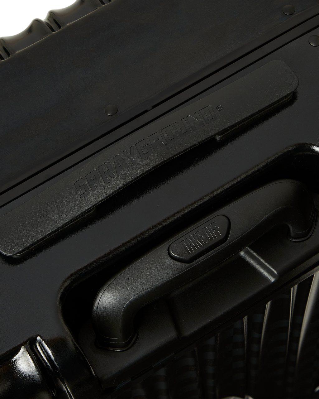 TRIPLE DECKER HEIR TO THE THRONE HARDSHELL CARRY-ON LUGGAGE