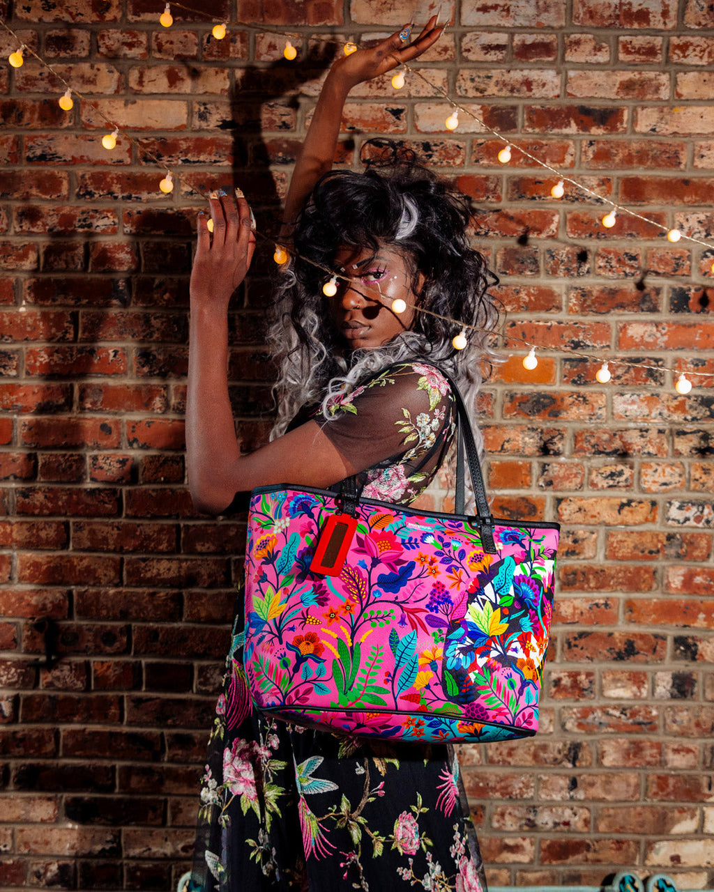 AVANT GARDEN TOTE